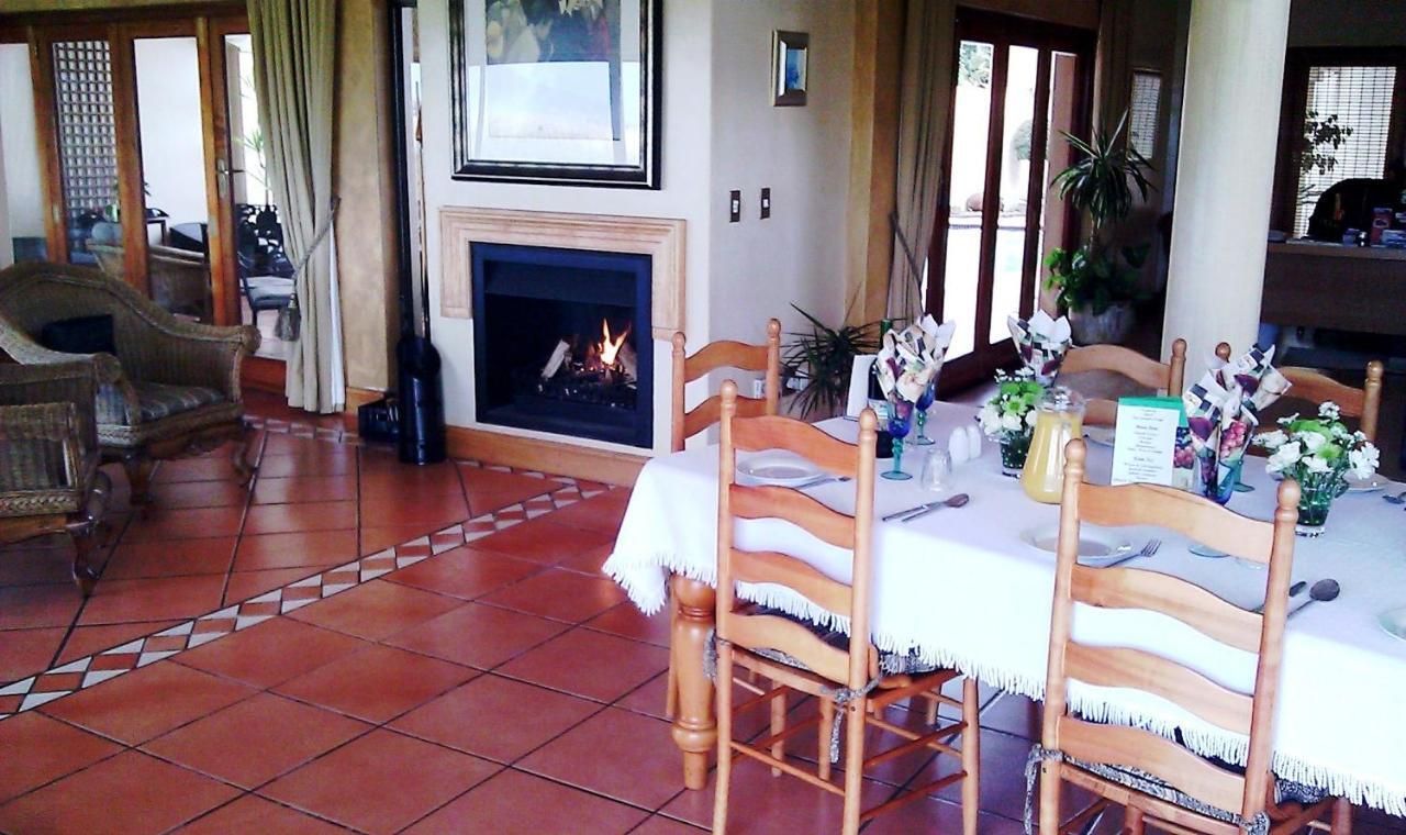 Casa Mia Guesthouse Table View Buitenkant foto